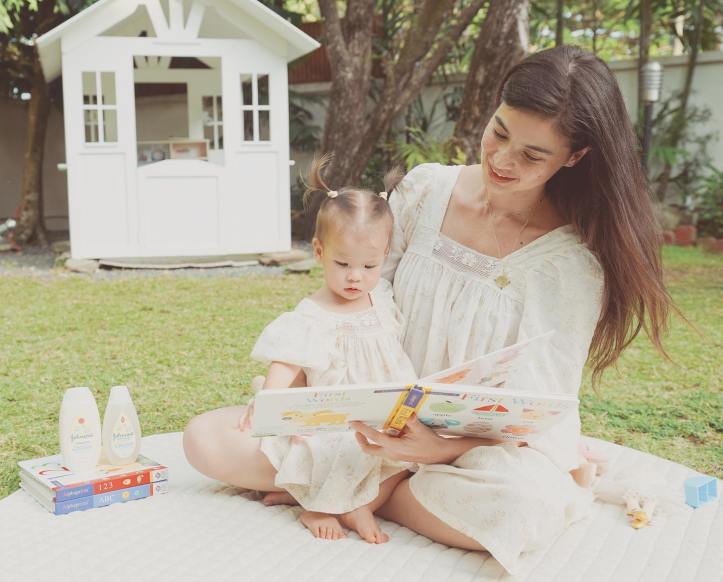 Photo courtesy of @AnneCurtisSmith