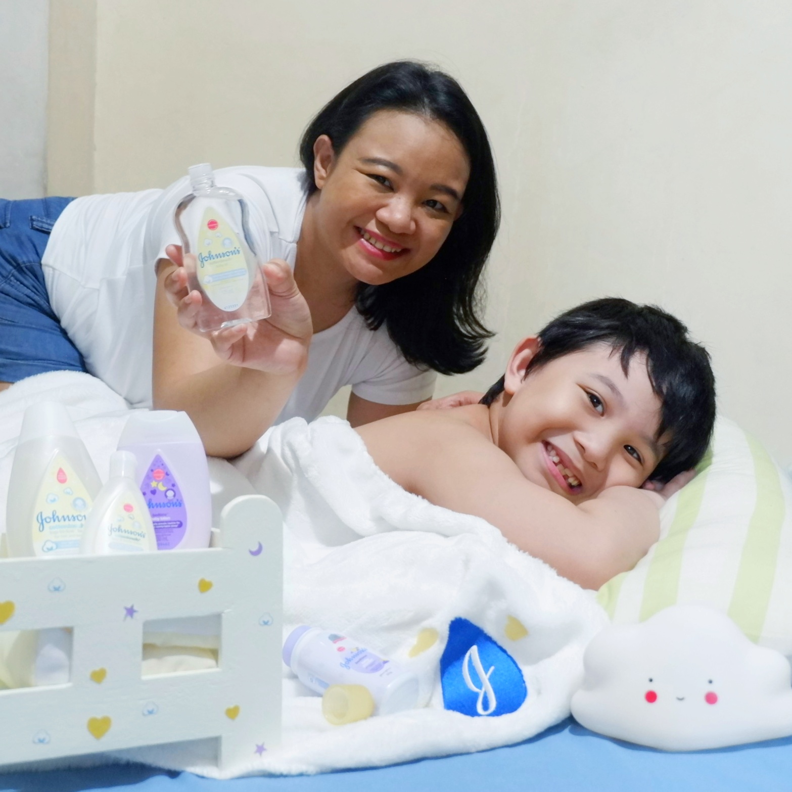 JohnsonsCottonTouchOil (3)