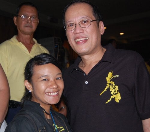 WanderWoMomWithPNoy