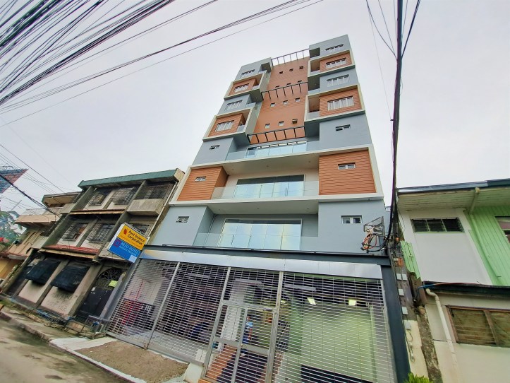 Arzo Hotel Makati Premier 2