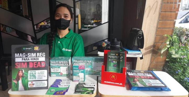 3_Sim Registration Booth