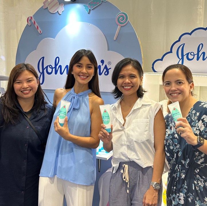 Mich-Masungsong_-senior-brand-manager-for-Baby-Care_-celebrity-mombassador-Bianca-Gonzalez_-Claire-K