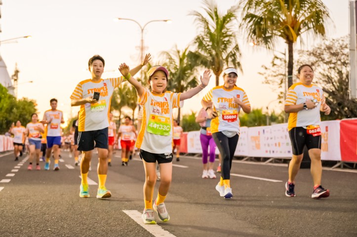 Record-breaking 9,230 McDonald's Stripes Run participants ran for a cause, raising PHP1 Million for children’s literacy