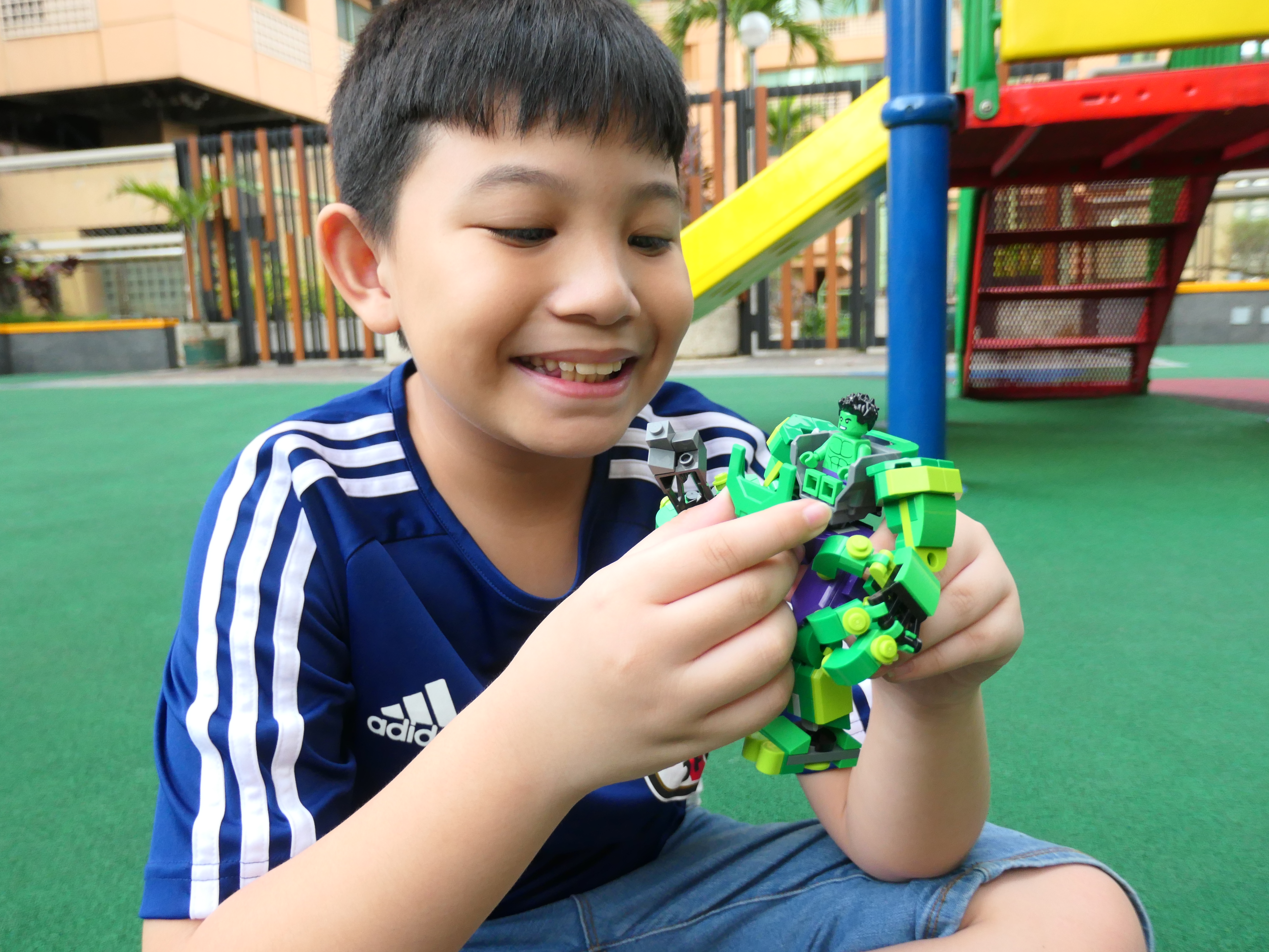 LEGO® Marvel Hulk Mech Armor (3)