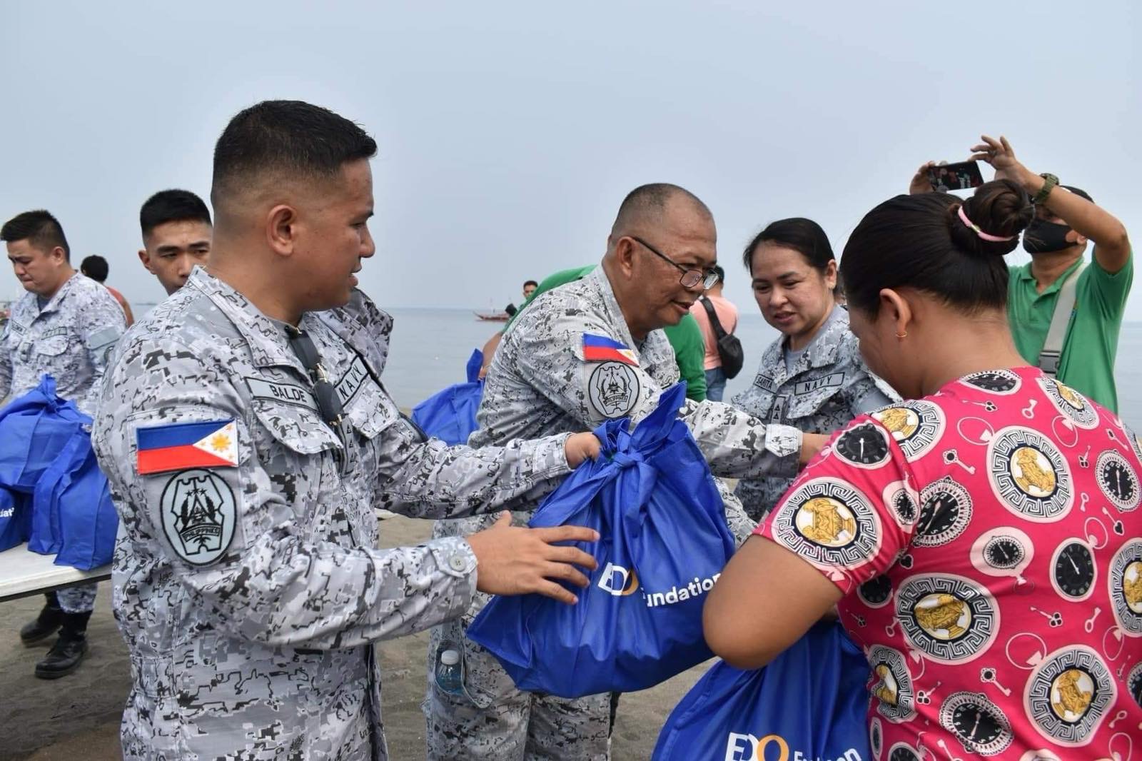 Photo Release BDO Foundation aids towns affected by oil spill